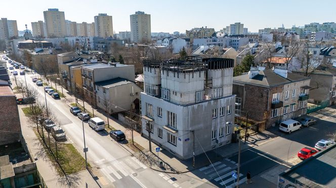 Nadbudowa kamienicy na Gocławku w Warszawie