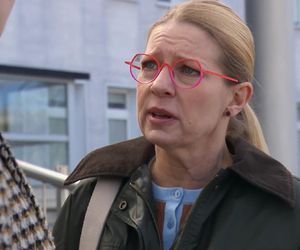 	Na Wspólnej odc 4051. Renata (Marta Jankowska), urzędniczka Kazimiera Michalczyk (Katarzyna Dworak)