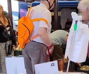 Korwin-Mikke na zakupach