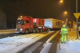 Wiatraki jadą na farmę wiatrową na Śląsku