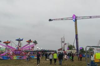 Białystok. Na osiedlu Zielone Wzgórza rozstawił się lunapark