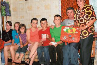 Bartuś zarabiał na kredki, zgninął pod tirem