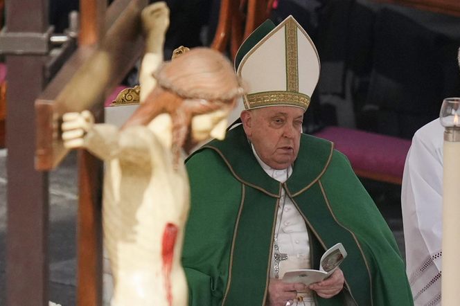 Pilny apel z Watykanu. Chodzi o chorego papieża Franciszka. Proszą o jedno!