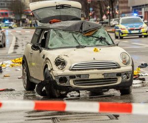 Terrorysta śmiał się po zamachu! Nie żyje 14-latek, są ranni