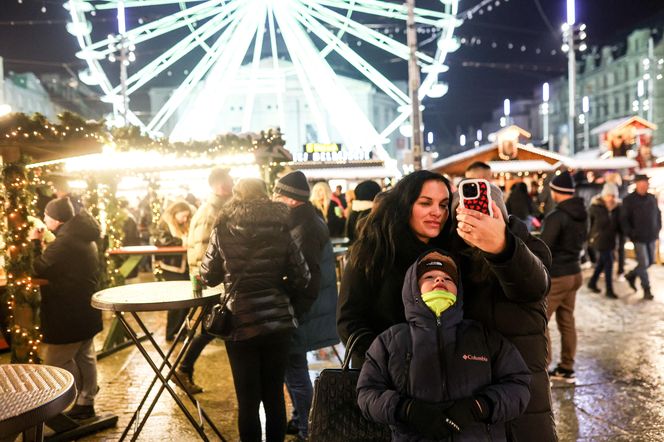 Świąteczna atmosfera na Rynku. Odwiedziliśmy katowicki jarmark bożonarodzeniowy