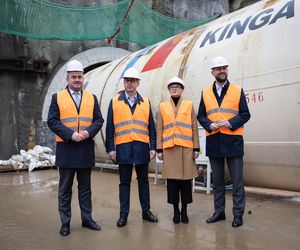 Wielkie chińskie maszyny TBM drążą najdłuższy tunel kolejowy w Polsce