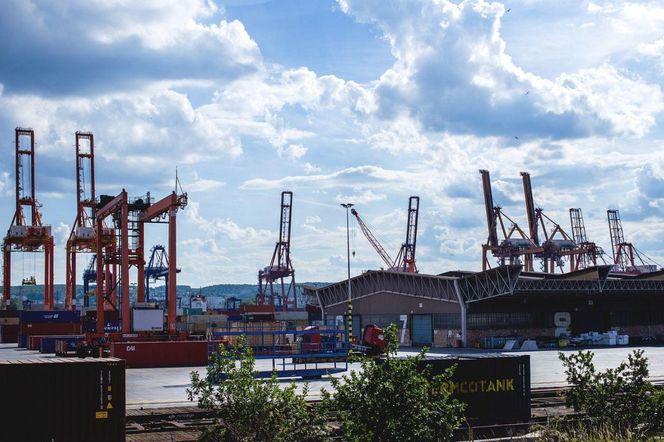 Port Gdynia: w trzech kwartałach br. przeładował 20,3 mln ton towarów