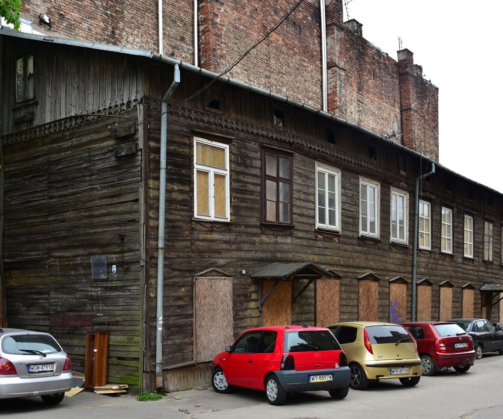 Budynek od strony ul. Kawęczyńskiej (2019)