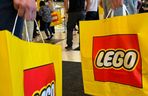 Gigantyczne kolejki na otwarciu Lego Store w Galerii Katowickiej. Klienci wpuszczani pojedynczo