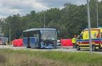 Zderzenie autokaru z osobówką na DK50 pod Mińskiem Mazowieckim