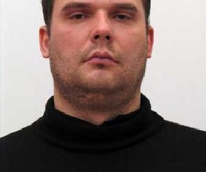 Ci zabójscy od lat są na celowniku policji. Rozpoznajesz któregoś z tych? Zgłoś się na policję