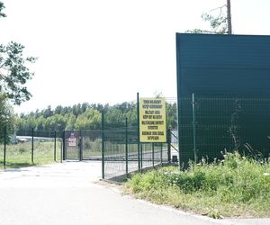 To gehenna!. Mieszkańcy domków jednorodzinnych żyją obok wojskowej strzelnicy