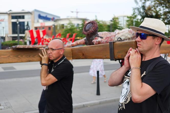 Procesja różańcowa w Warszawie