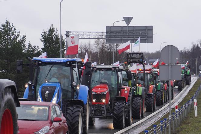 Protest rolników z 20 lutego. Blokada drogi obok Białegostoku