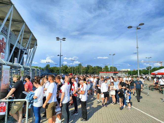 Żegnaj Ekstraklaso, żegnaj trenerze. ŁKS wygrywa ostatni mecz w sezonie [ZDJĘCIA]