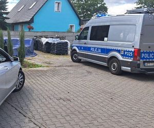 Kierująca mercedesem zderzyła się z radiowozem