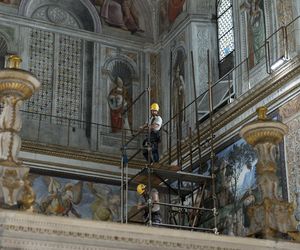 Przygotowania do konklawe 2025 w Kaplicy Sykstyńskiej