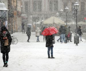 Załamanie pogody. Prognozy mówią o burzach i śniegu!