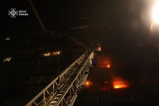 Kijów odcięty od prądu, wybuchy i pożary. Wielki atak Putina