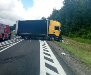 Wypadek na DK6. Zderzyły się ciężarówki
