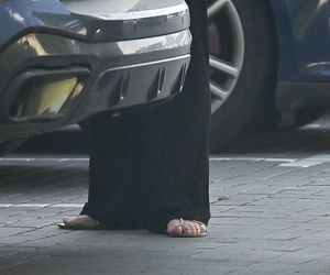 Agnieszka Kaczorowska i Marcin Rogacewicz z kijkiem wychodzą z treningu