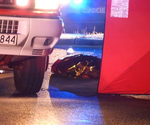 Błonie. Wjechali hulajnogą elektryczną prosto pod tira. Nie mieli szans, zaginęli na miejscu