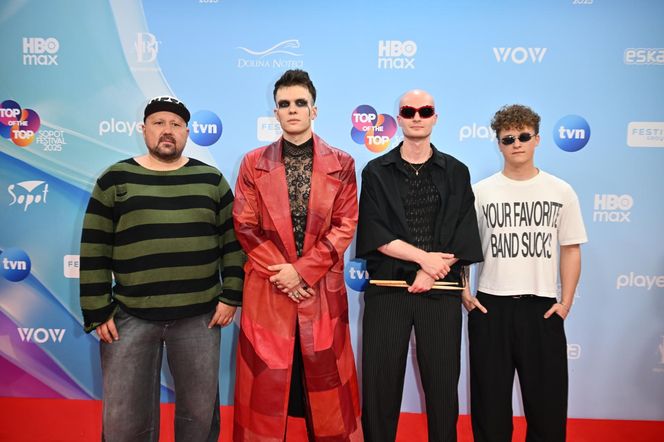 Krzan pokazała majtki, a Krupińska wyglądała jak syrenka. Tłum gwiazd na Top of the Top Sopot Festival 2025