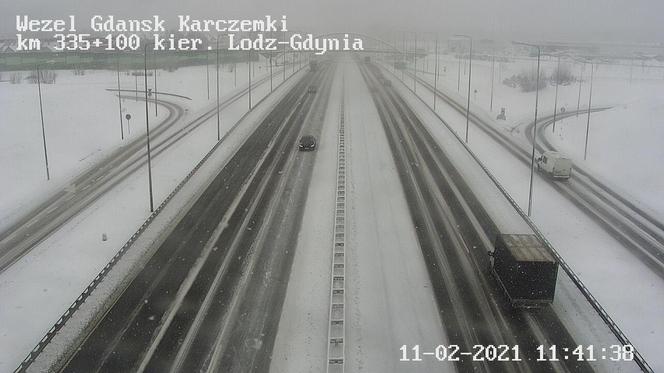 Śnieżyca w Trójmieście w czwartek 11.02.2021. Na drogach ślisko