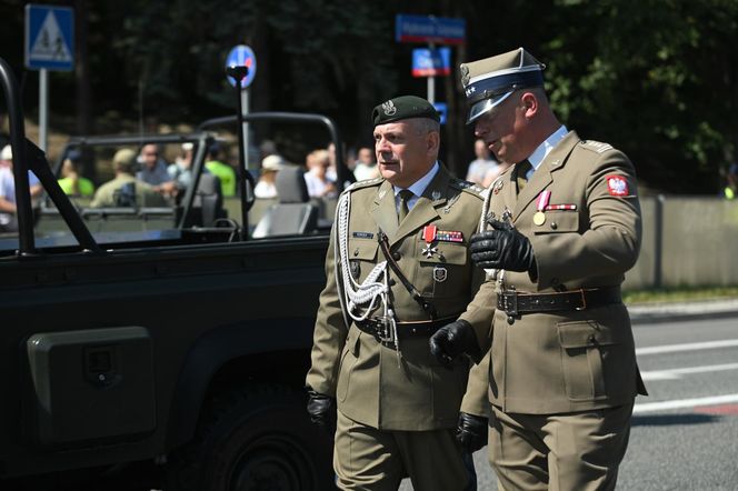 Warszawa. Defilada z okazji Święta Wojska Polskiego