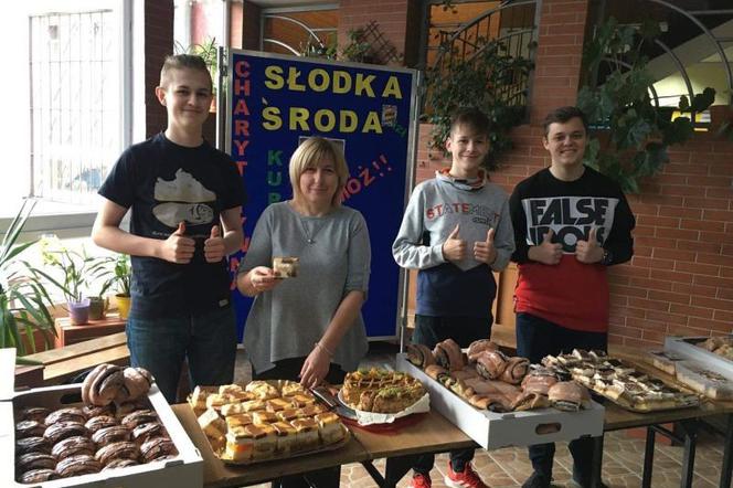 Słodka środa czyli cykliczna akcja charytatywna w Zespole Szkół Budowlanych w Braniewie 