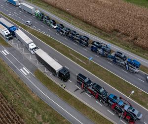 Kierowcy ciężarówek oczekują na przekroczenie granicy w Medyce. Ponad 1200 samochodów!