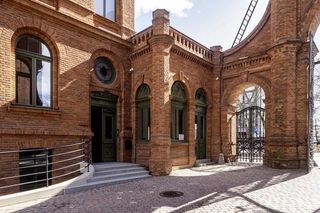 Tak wygląda odnowiony dawny kantor Fabryki Poznańskiego w Łodzi