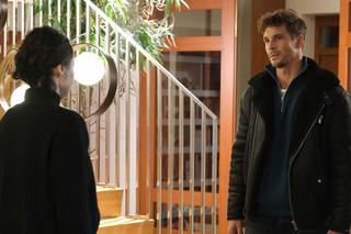 M jak miłość, odcinek 1721: Iza (Adriana Kalska), Marcin (Mikołaj Roznerski)