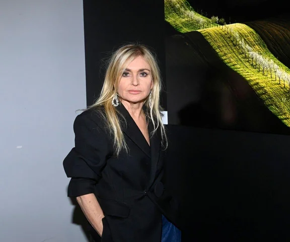 Tak nie wygląda przeciętna 69-latka! Olejnik zachwyca formą w mini