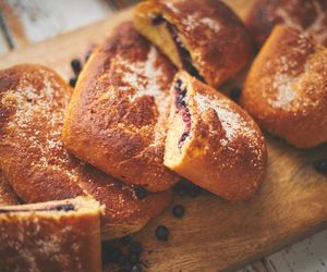 Jagodzianki - drożdżowe, z kruszonką i nie tylko. Kalorie, wartości odżywcze