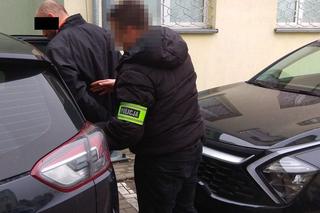 Ukradli volkswagena i wjechali w ogrodzenie