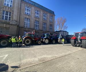 Trwa kolejny dzień protestu rolników 