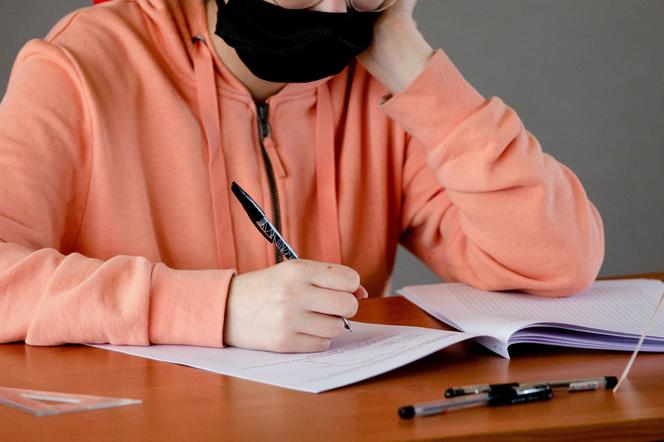 Powrót do szkół 31 maja nie dla wszystkich? Nowe zasady przewidują naukę zdalną