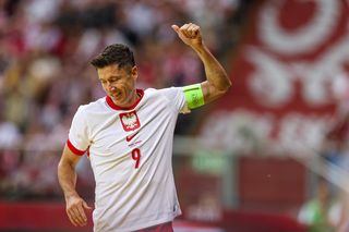 Wielka chwila Lewandowskiego. Ten moment zapamięta na zawsze. Łzy same napływają do oczu po tej chwili na PGE Narodowym