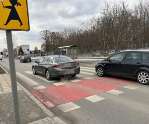 22-letni Jan trafił za kratki, bo skakał po jezdni