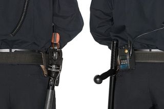 Rozbój w Wielkopolsce. Przebrali się za policjantów i... obrabowali prywatną posesję