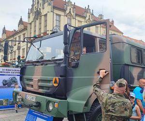 Święto Wojska Polskiego we Wrocławiu. Taki sprzęt zaprezentowano na wrocławskim Rynku 