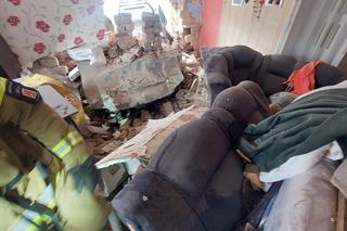 Volkswagen wbił się w dom