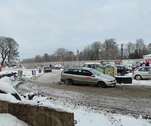 Białystok. Charytatywny Wrak Race Uniwerstal [18.12.2022]