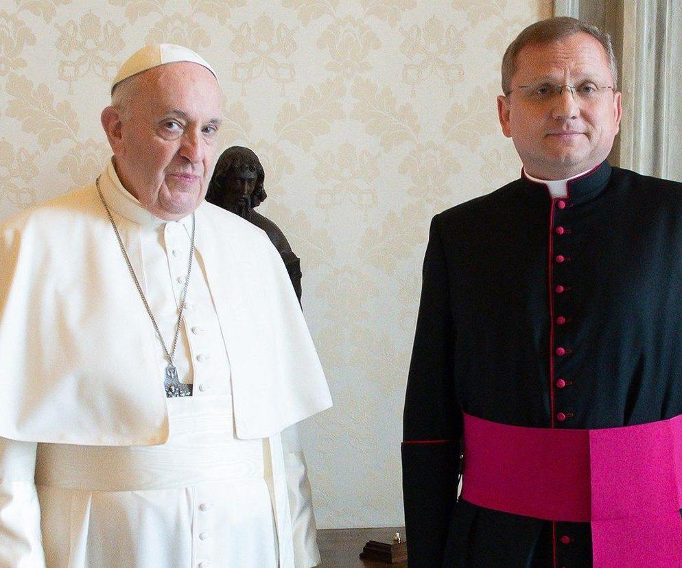 Papież Franciszek i ks.  Janusz Urbańczyk