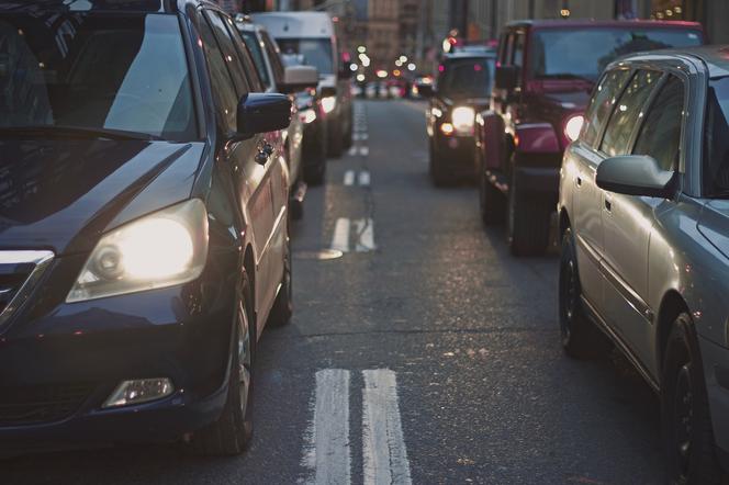 Prędkość dopuszczalna w terenie zabudowanym: Są ważne zmiany w prawie o ruchu drogowym