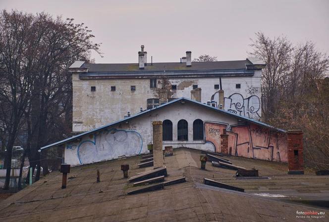 Pierwszy dworzec w Polsce powstał we Wrocławiu. Jak teraz wygląda Dworzec Górnośląski?