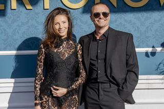 Marcin Hakiel z ciężarną ukochną na premierze Netflixa!