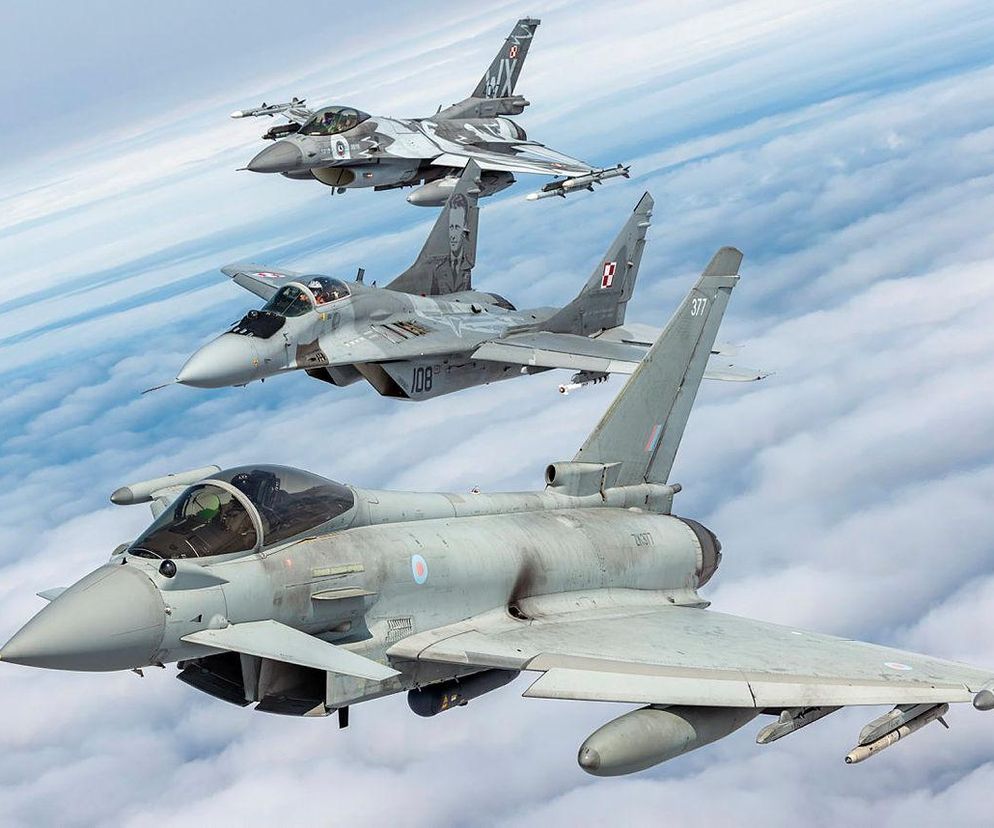 Brytyjski Eurofighter Typhoon, i polskie MiG-29 i F-16