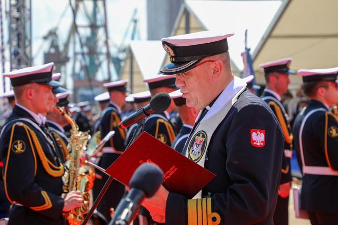 Wodowanie i chrzest przyszłego ORP Jaskółka